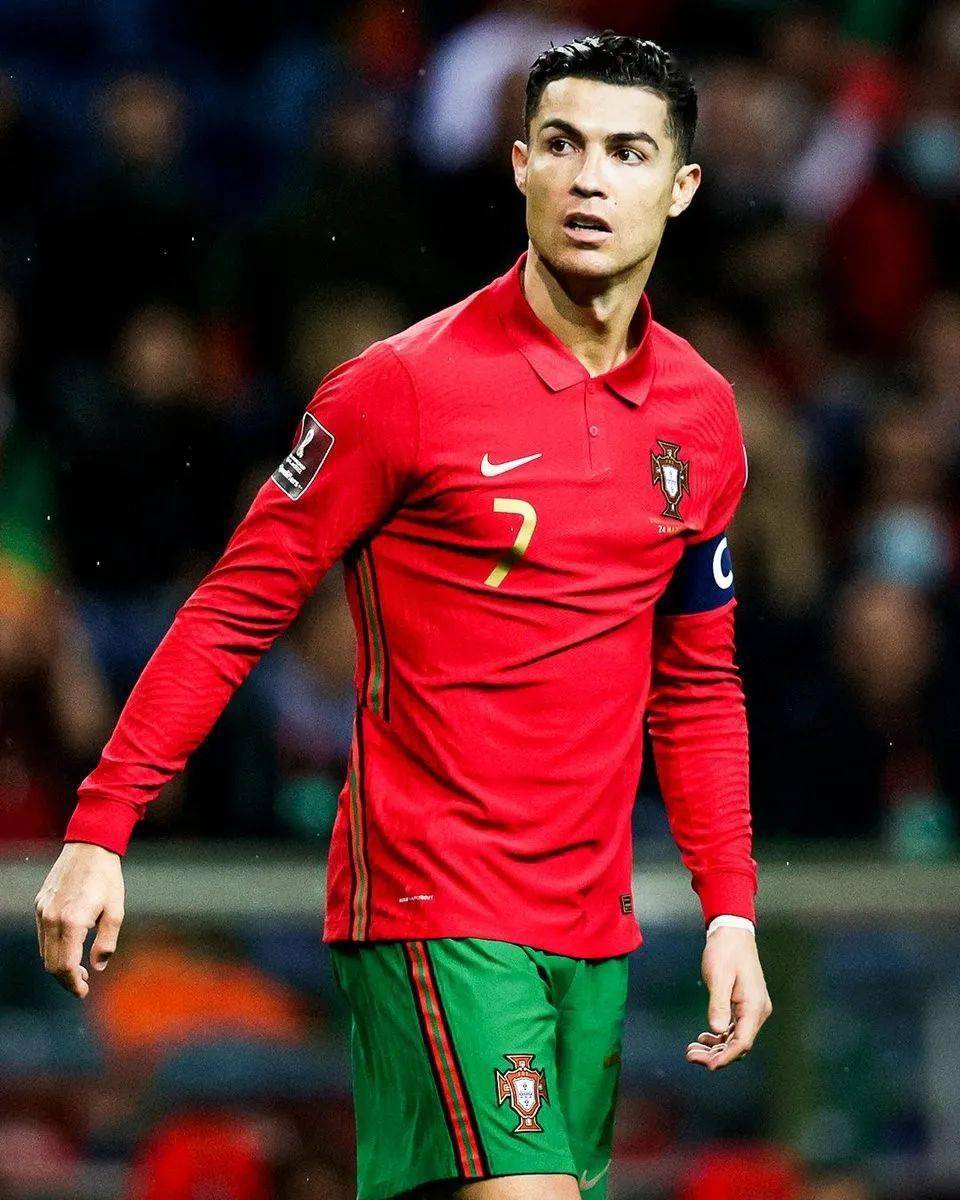 曾效力于多 曾效力于多