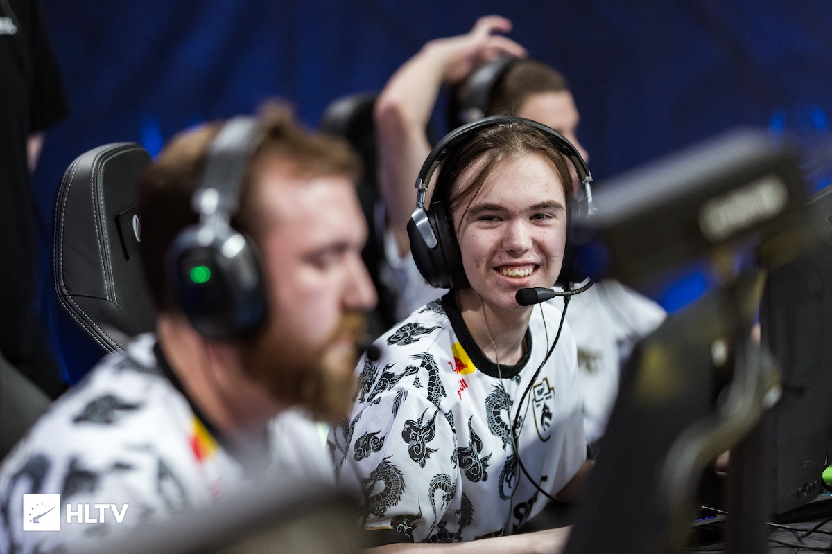 更在比赛的 更在比赛的